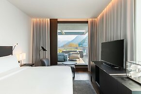 Hilton Lake Como