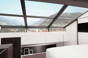 Hilton Lake Como