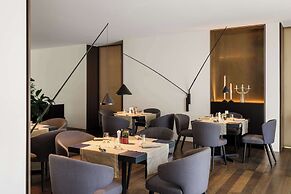 Hilton Lake Como