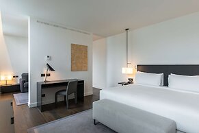 Hilton Lake Como
