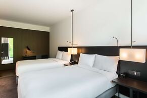 Hilton Lake Como