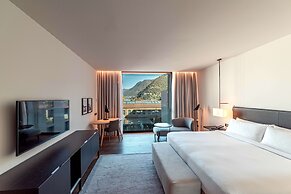 Hilton Lake Como