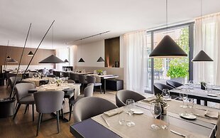 Hilton Lake Como
