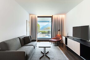 Hilton Lake Como