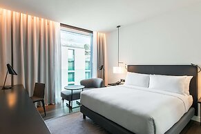Hilton Lake Como