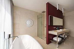Hilton Lake Como