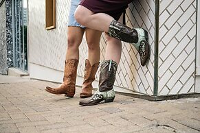 Aloft Austin Downtown