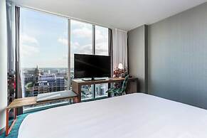 Aloft Austin Downtown