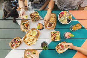 Aloft Austin Downtown