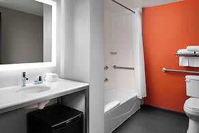 Aloft Austin Downtown