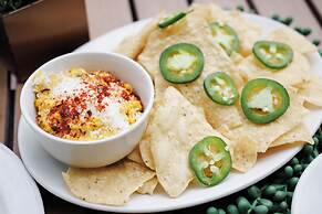 Aloft Austin Downtown