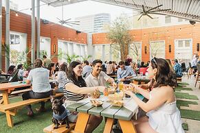 Aloft Austin Downtown