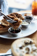 Aloft Austin Downtown