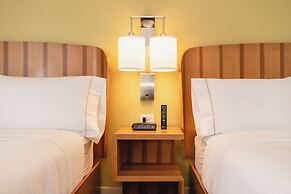 Element Austin Downtown