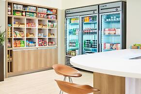 Element Austin Downtown