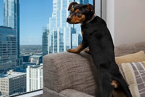 Element Austin Downtown