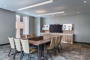 Element Austin Downtown