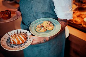 Element Austin Downtown