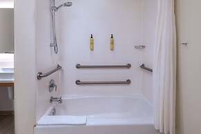 Element Austin Downtown