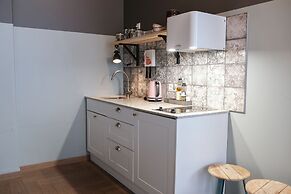 The Swan House by Heimaleiga