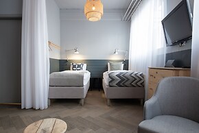 The Swan House by Heimaleiga