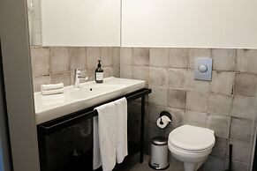 The Swan House by Heimaleiga