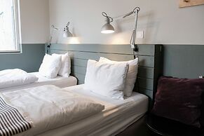 The Swan House by Heimaleiga