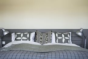 The Swan House by Heimaleiga