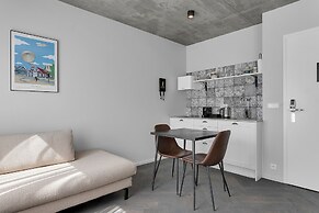 The Swan House by Heimaleiga