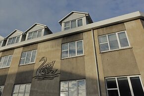 The Swan House by Heimaleiga