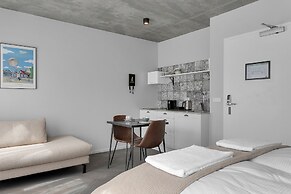 The Swan House by Heimaleiga