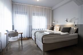 The Swan House by Heimaleiga