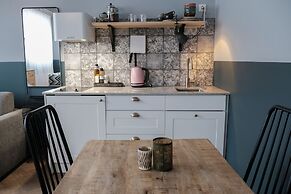 The Swan House by Heimaleiga