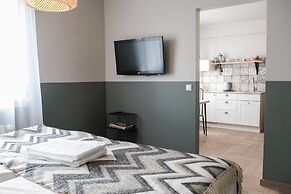 The Swan House by Heimaleiga