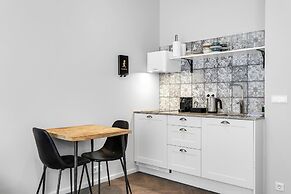 The Swan House by Heimaleiga