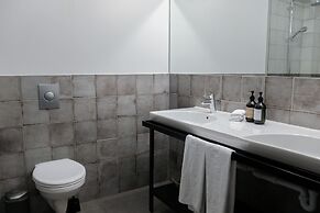 The Swan House by Heimaleiga