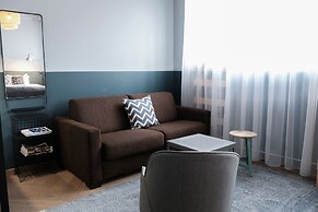 The Swan House by Heimaleiga