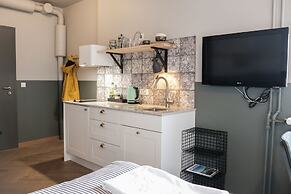 The Swan House by Heimaleiga