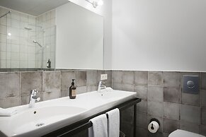 The Swan House by Heimaleiga