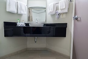 Studio Z, Ascend Hotel Collection