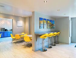 Studio Z, Ascend Hotel Collection