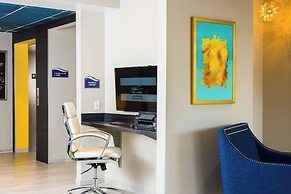 Studio Z, Ascend Hotel Collection