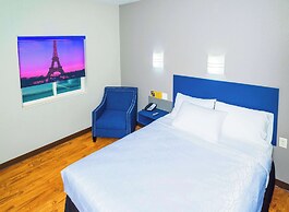 Studio Z, Ascend Hotel Collection