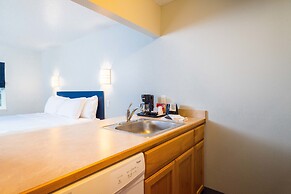 Studio Z, Ascend Hotel Collection