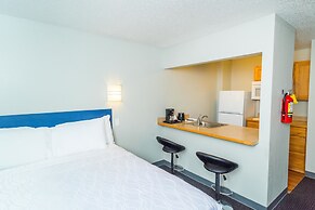 Studio Z, Ascend Hotel Collection