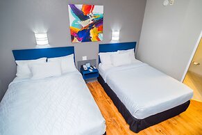 Studio Z, Ascend Hotel Collection