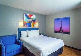 Studio Z, Ascend Hotel Collection