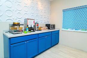 Studio Z, Ascend Hotel Collection