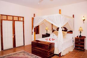 The Crimson Orchid Inn at Orchid Bay