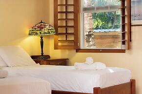 The Crimson Orchid Inn at Orchid Bay